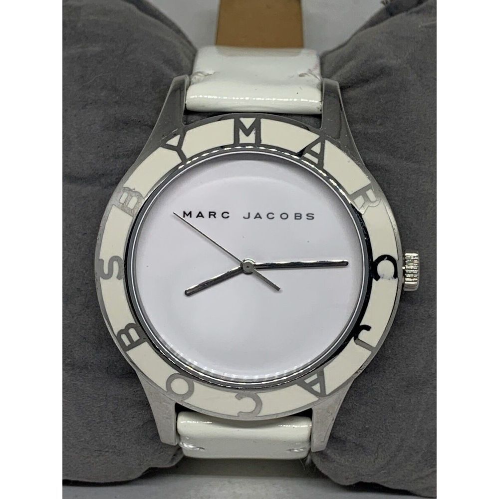 Marc By Marc Jacobs MBM1087 Women's Leather Analog White Dial Quartz Watch Aa327